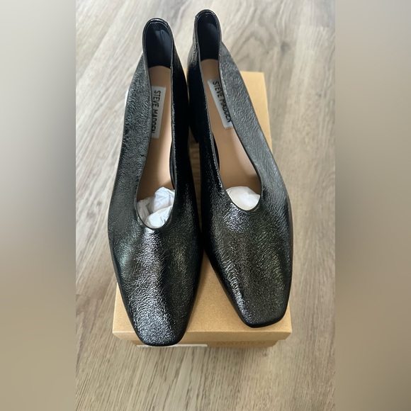 Steve Madden Claude Shiny Black Loafers - Picture 1 of 5